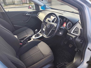 Vauxhall Astra thumbnail