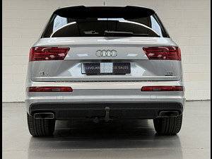 Audi Q7 thumbnail