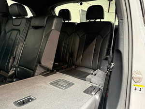 Audi Q7 thumbnail