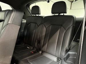 Audi Q7 thumbnail