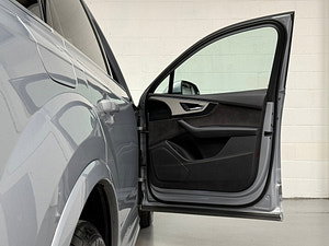 Audi Q7 thumbnail
