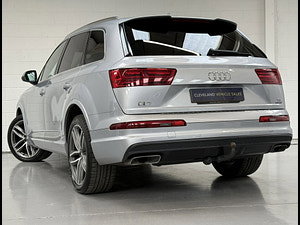 Audi Q7 thumbnail