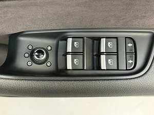 Audi Q7 thumbnail
