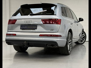 Audi Q7 thumbnail