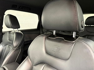 Audi Q7 thumbnail