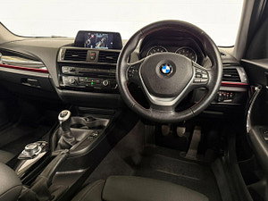 BMW 1 Series thumbnail