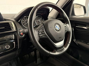 BMW 1 Series thumbnail