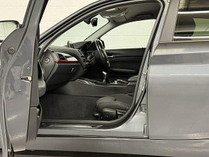 BMW 1 Series thumbnail