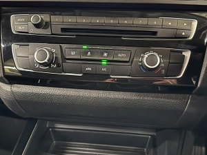 BMW 1 Series thumbnail