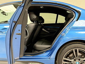 BMW 3 Series thumbnail