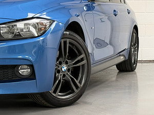 BMW 3 Series thumbnail