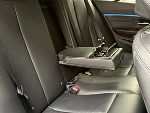 BMW 3 Series thumbnail