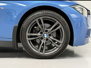 BMW 3 Series thumbnail