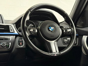 BMW 3 Series thumbnail
