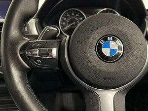 BMW 3 Series thumbnail