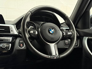 BMW 3 Series thumbnail