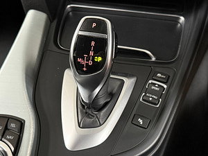 BMW 3 Series thumbnail