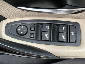 BMW 3 Series thumbnail