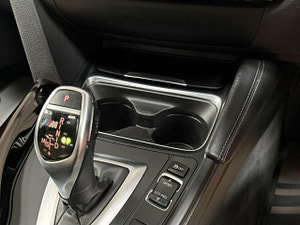 BMW 3 Series thumbnail