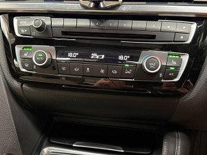 BMW 3 Series thumbnail