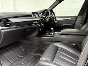 BMW X5 thumbnail