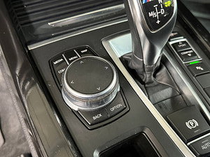 BMW X5 thumbnail