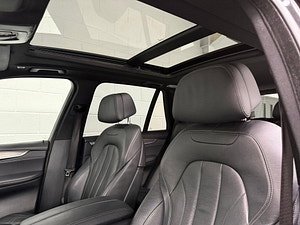 BMW X5 thumbnail