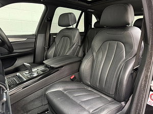 BMW X5 thumbnail