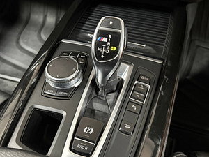 BMW X5 thumbnail