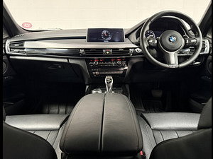 BMW X5 thumbnail