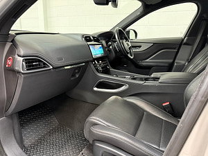 Jaguar F-PACE thumbnail
