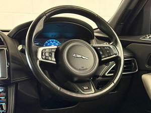 Jaguar F-PACE thumbnail