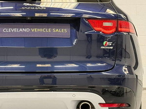 Jaguar F-PACE thumbnail