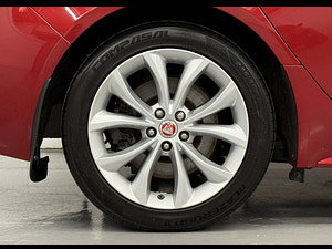 Jaguar XF thumbnail