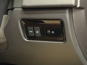 Jaguar XF thumbnail