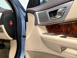Jaguar XF thumbnail