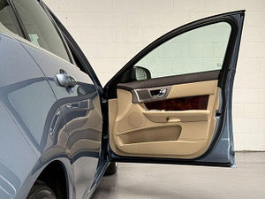 Jaguar XF thumbnail