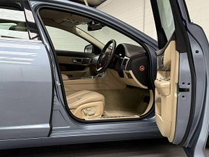 Jaguar XF thumbnail