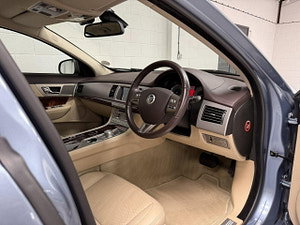 Jaguar XF thumbnail