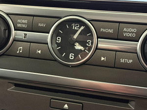 Land Rover Discovery 4 thumbnail