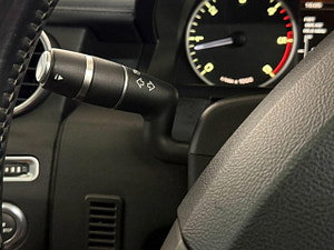 Land Rover Discovery 4 thumbnail