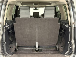 Land Rover Discovery 4 thumbnail