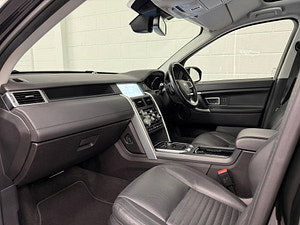 Land Rover Discovery Sport thumbnail