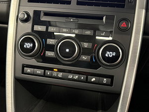 Land Rover Discovery Sport thumbnail