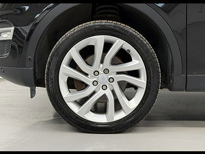 Land Rover Discovery Sport thumbnail