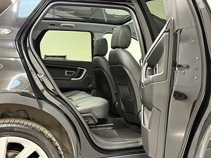 Land Rover Discovery Sport thumbnail
