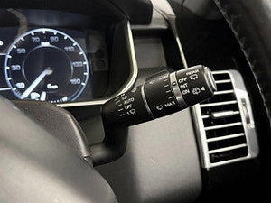 Land Rover Range Rover thumbnail