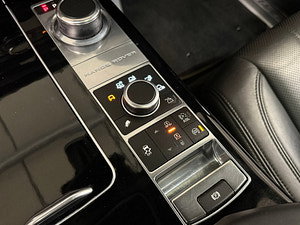 Land Rover Range Rover thumbnail