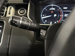 Land Rover Range Rover thumbnail