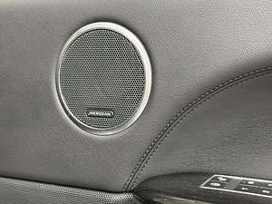 Land Rover Range Rover thumbnail